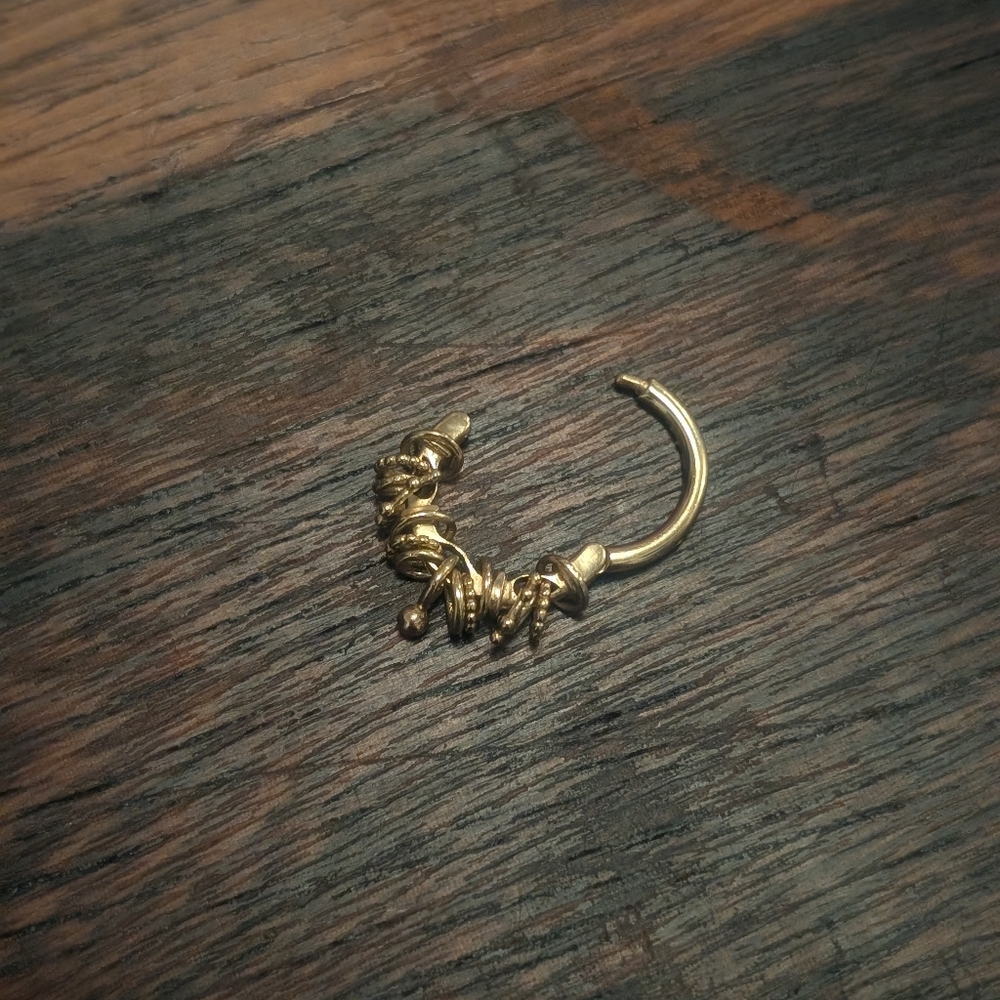 Pupil Hall new style -- A Few Things x3 clicker in 14k yellow gold - Picture 4 of 5